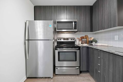Photo 15 at 121 - 380 Hopewell Avenue, Belgravia, Toronto