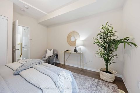 Photo 25 at 121 - 380 Hopewell Avenue, Belgravia, Toronto