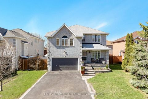 Photo 0 at 4 Whispering Pine Place, Bayshore, Barrie
