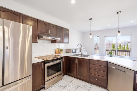 Photo 5 at 4 Whispering Pine Place, Bayshore, Barrie