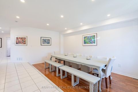 Photo 11 at 4 Whispering Pine Place, Bayshore, Barrie