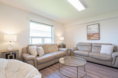 Photo 12 at 4 Whispering Pine Place, Bayshore, Barrie