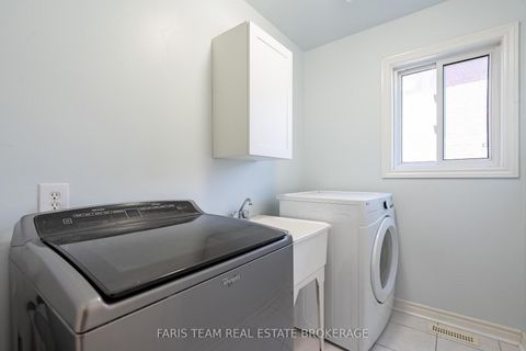 Photo 15 at 4 Whispering Pine Place, Bayshore, Barrie