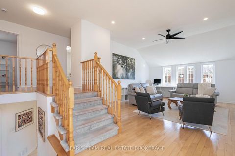 Photo 16 at 4 Whispering Pine Place, Bayshore, Barrie