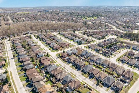 Photo 35 at 4 Whispering Pine Place, Bayshore, Barrie