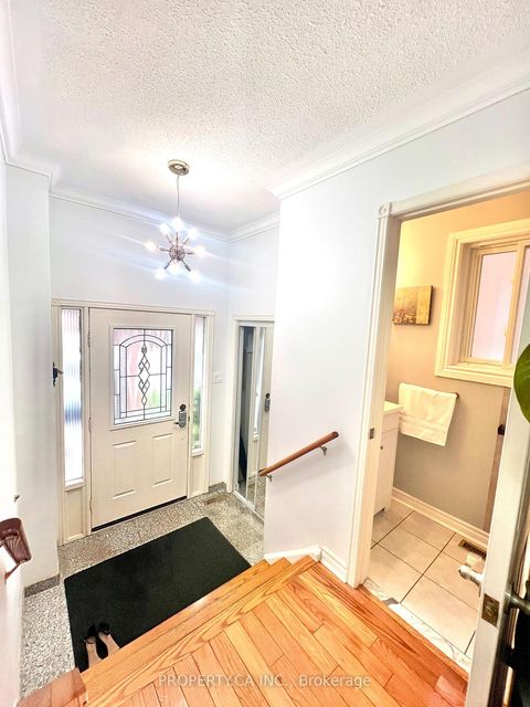 Photo 2 at 80 Peter Andrew Crescent, Brownridge, Vaughan