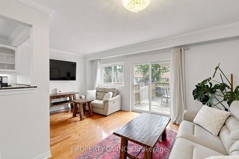 Photo 5 at 80 Peter Andrew Crescent, Brownridge, Vaughan