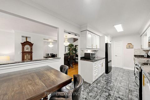 Photo 14 at 80 Peter Andrew Crescent, Brownridge, Vaughan
