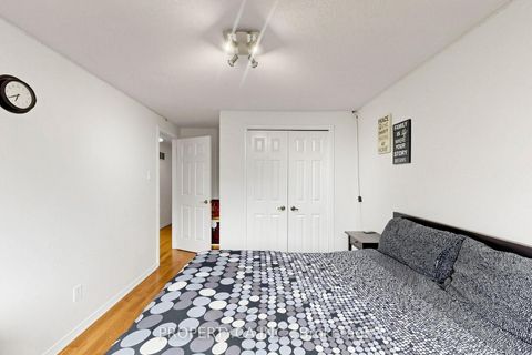 Photo 23 at 80 Peter Andrew Crescent, Brownridge, Vaughan