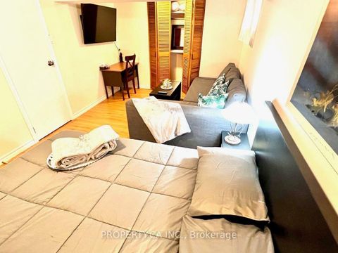 Photo 39 at 80 Peter Andrew Crescent, Brownridge, Vaughan
