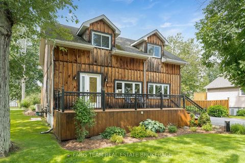 Photo 1 at 228 Bayshore Road, Rural Innisfil, Innisfil