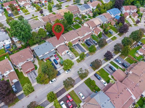 Photo 4 at 109 Phalen Crescent, Milliken, Toronto