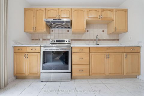 Photo 11 at 109 Phalen Crescent, Milliken, Toronto