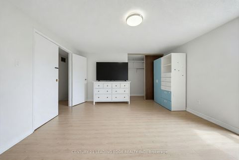 Photo 19 at 109 Phalen Crescent, Milliken, Toronto