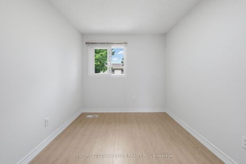 Photo 21 at 109 Phalen Crescent, Milliken, Toronto