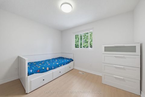 Photo 25 at 109 Phalen Crescent, Milliken, Toronto