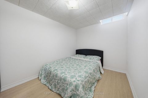 Photo 30 at 109 Phalen Crescent, Milliken, Toronto