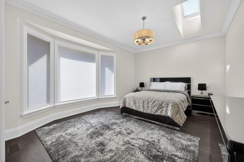 Photo 25 at 230 Kempview Lane, South Shore, Barrie