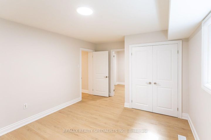 Photo 25 at 22 Heathview Avenue, Bayview Village, Toronto