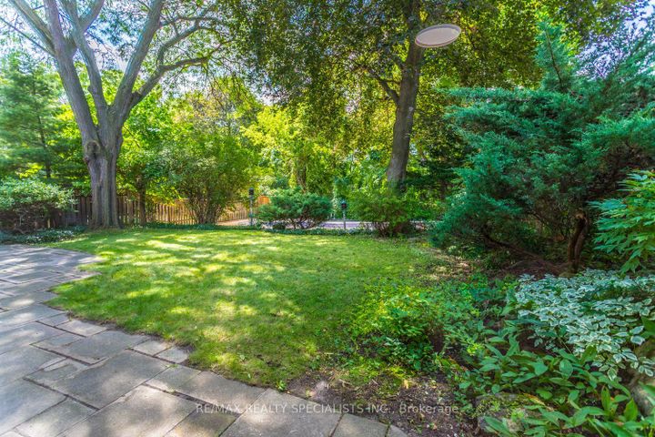 Photo 46 at 22 Heathview Avenue, Bayview Village, Toronto