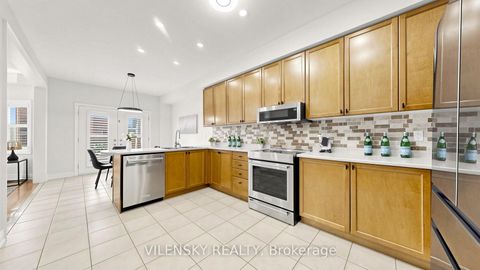 Photo 13 at 464 Apple Blossom Drive, Patterson, Vaughan