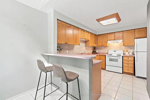 Photo 12 at 416 Heddle Crescent, Wyndham, Newmarket