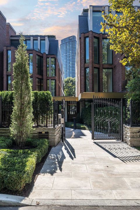 Photo 36 at 205 - 7 Dale Avenue, Moore Park, Toronto