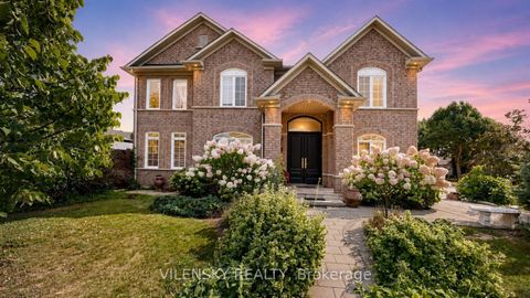 Photo 1 at 140 Marbella Road, Sonoma Heights, Vaughan