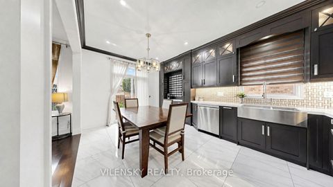 Photo 4 at 140 Marbella Road, Sonoma Heights, Vaughan