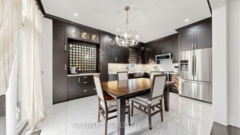 Photo 5 at 140 Marbella Road, Sonoma Heights, Vaughan