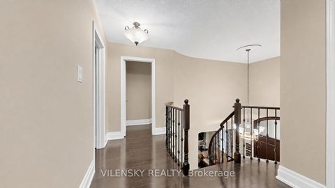 Photo 15 at 140 Marbella Road, Sonoma Heights, Vaughan