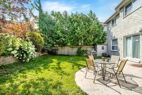 Photo 5 at 5 Kelsey Crescent, Ardagh, Barrie