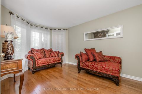 Photo 9 at 5 Kelsey Crescent, Ardagh, Barrie