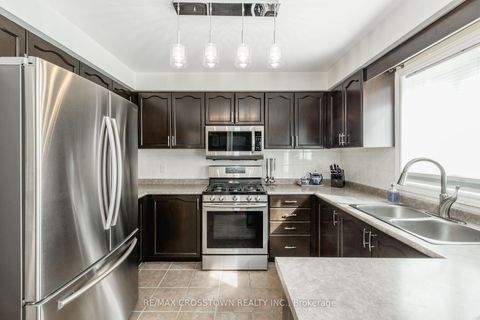 Photo 18 at 5 Kelsey Crescent, Ardagh, Barrie
