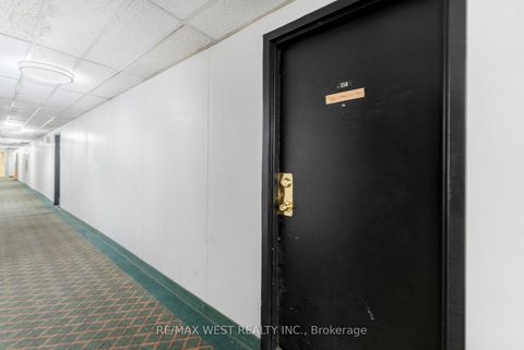 Photo 2 at 114 - 340 Dixon Road, The Westway, Toronto