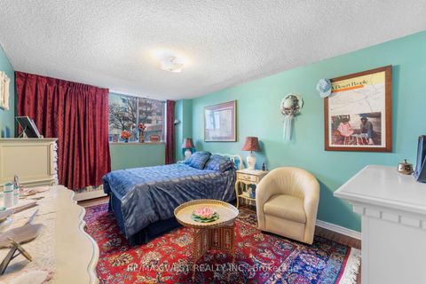 Photo 13 at 114 - 340 Dixon Road, The Westway, Toronto