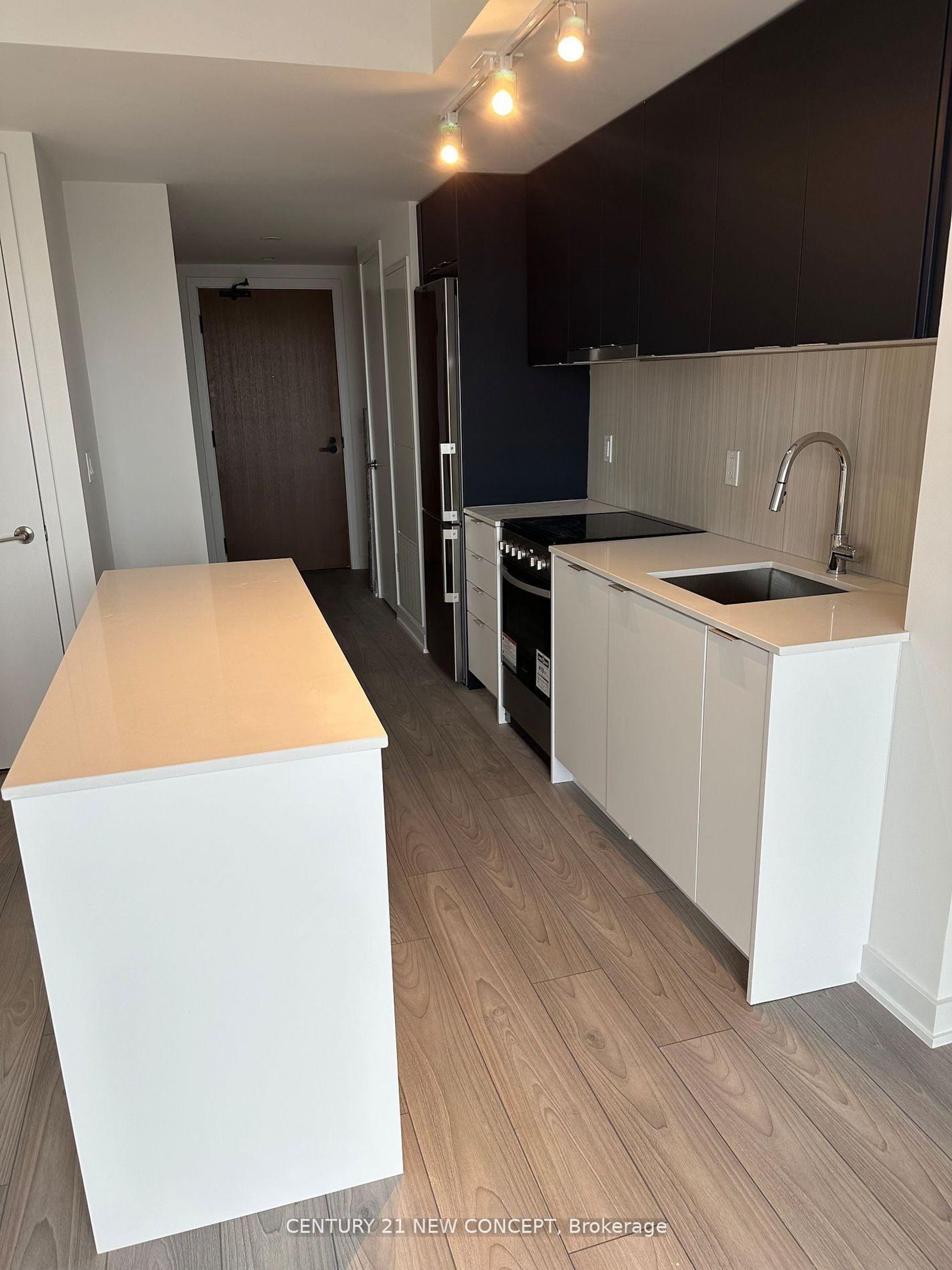 1402 - 8 Tippett Road, Clanton Park, Toronto photo 9