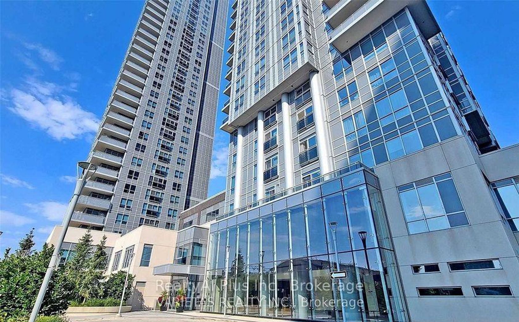 721 - 275 Village Green Square, Malvern West, Toronto 