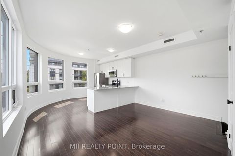 Photo 7 at 201 - 2 Maxwell Street, Bathurst Manor, Toronto