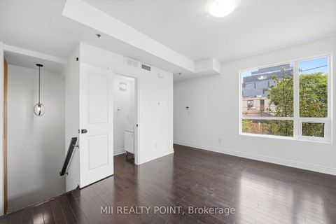 Photo 9 at 201 - 2 Maxwell Street, Bathurst Manor, Toronto