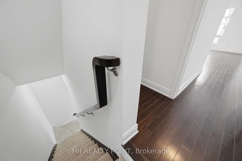 Photo 18 at 201 - 2 Maxwell Street, Bathurst Manor, Toronto