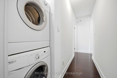 Photo 25 at 201 - 2 Maxwell Street, Bathurst Manor, Toronto