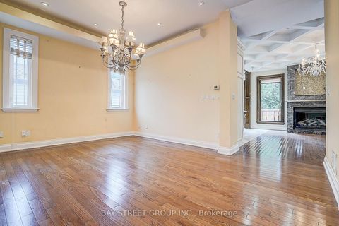Photo 3 at 103 Lake Avenue, Oak Ridges Lake Wilcox, Richmond Hill