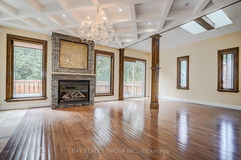 Photo 10 at 103 Lake Avenue, Oak Ridges Lake Wilcox, Richmond Hill