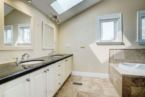 Photo 27 at 103 Lake Avenue, Oak Ridges Lake Wilcox, Richmond Hill