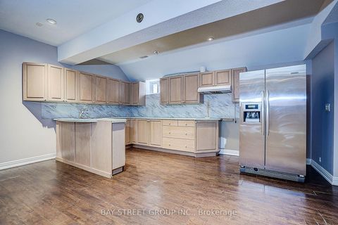Photo 35 at 103 Lake Avenue, Oak Ridges Lake Wilcox, Richmond Hill