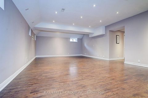 Photo 38 at 103 Lake Avenue, Oak Ridges Lake Wilcox, Richmond Hill