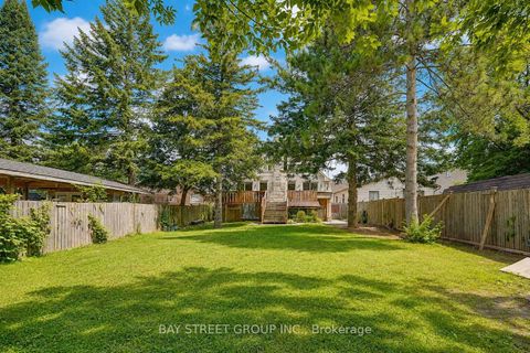 Photo 43 at 103 Lake Avenue, Oak Ridges Lake Wilcox, Richmond Hill