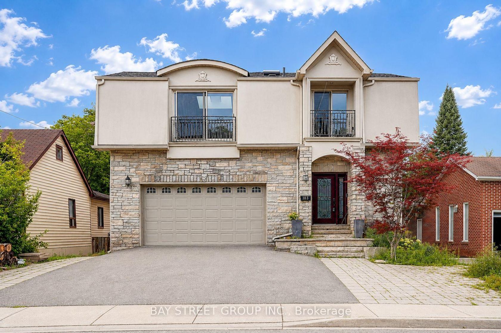 103 Lake Avenue, Oak Ridges Lake Wilcox, Richmond Hill photo number 2
