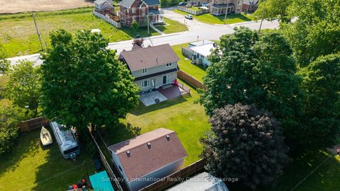 Photo 2 at 154 Mary Street, Creemore, Clearview
